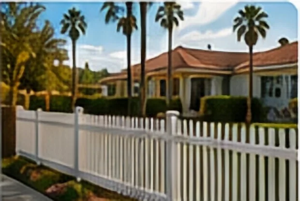 Residential & Commercial Fence Services